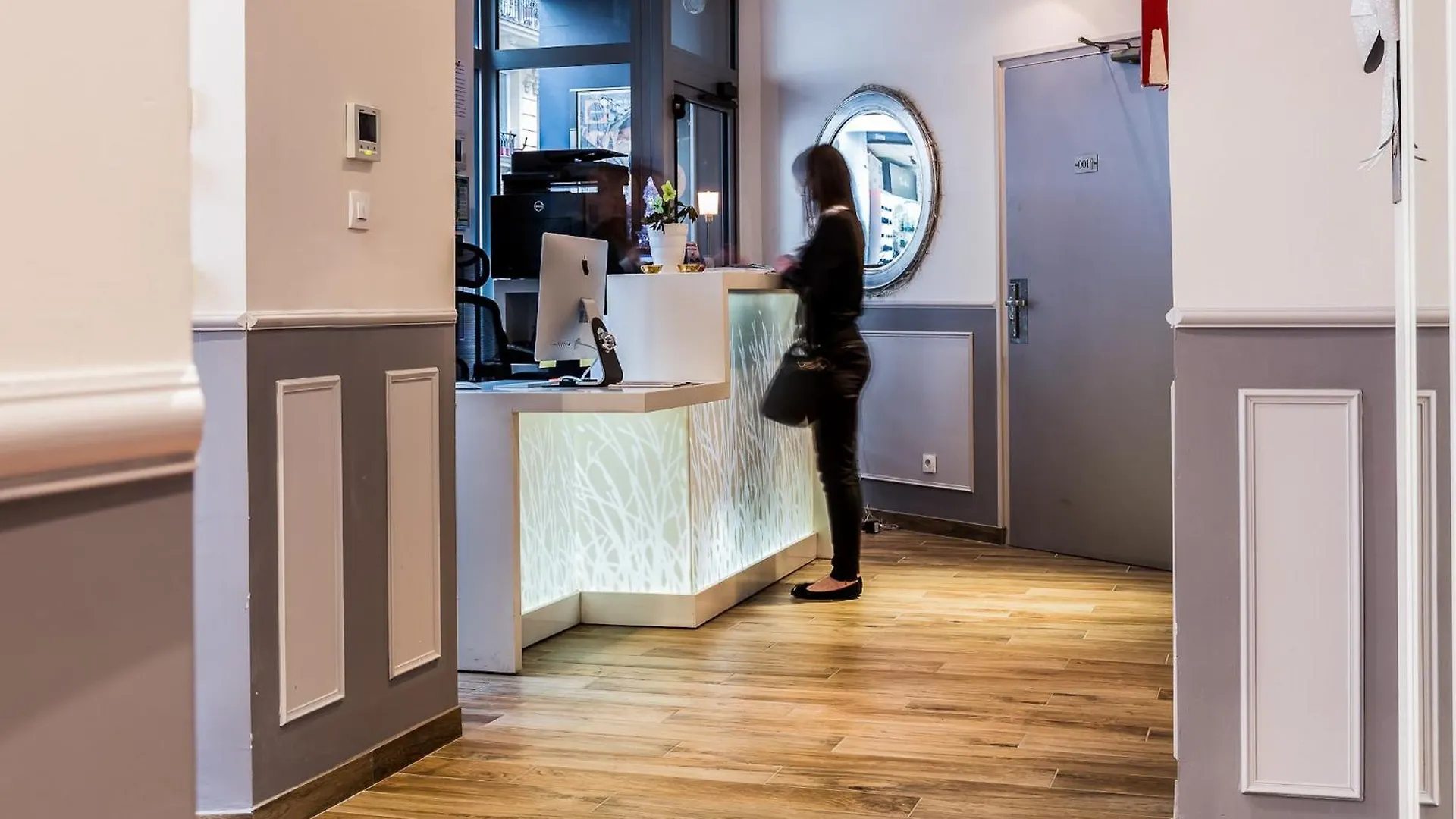 District Republique Hotel
